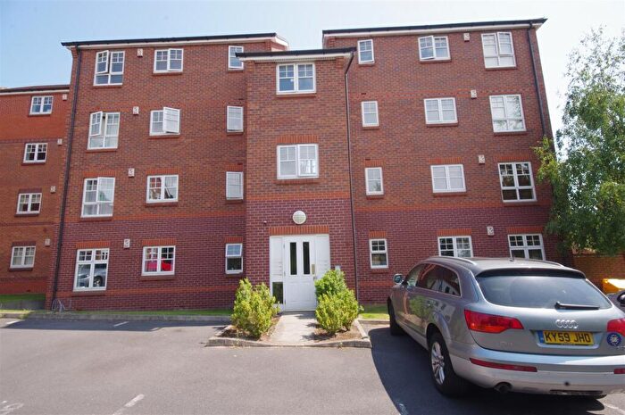2 Bedroom Flat To Rent In Sheridan Way, Nottingham, NG5