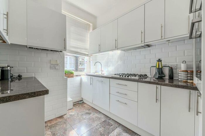 1 Bedroom Flat To Rent In Prince Of Wales Drive, Prince Of Wales Drive, London, SW11