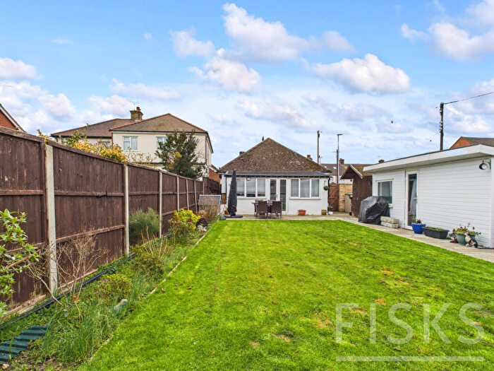 2 Bedroom Detached Bungalow For Sale In Church Road, Essex, SS7