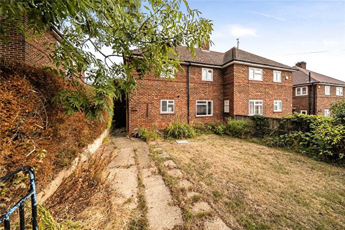 2 Bedroom Semi-Detached House For Sale In Jersey Road, Oxford, OX4