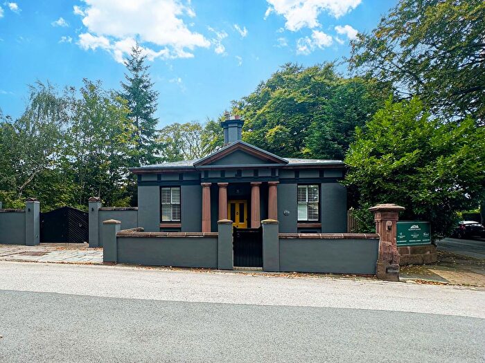 3 Bedroom Detached Bungalow For Sale In Allerton Road, Liverpool, L18