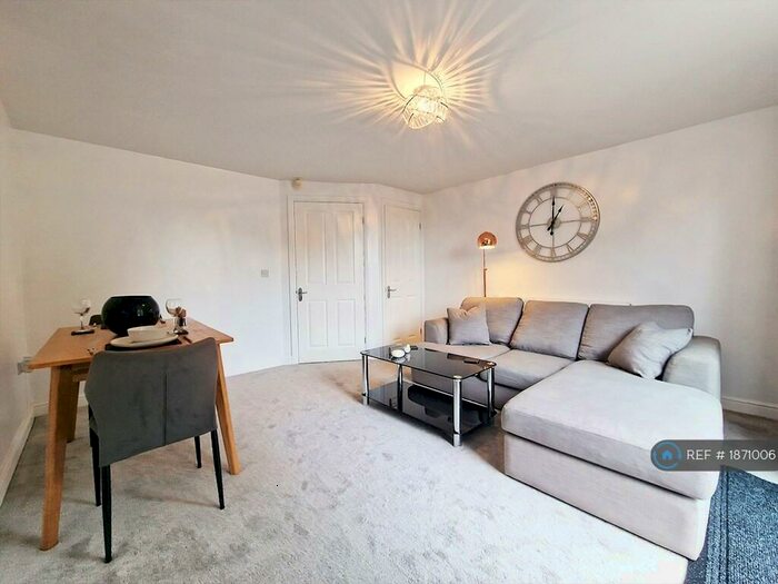 2 Bedroom Semi-Detached House To Rent In Festival Close, Stoke-On-Trent, ST6