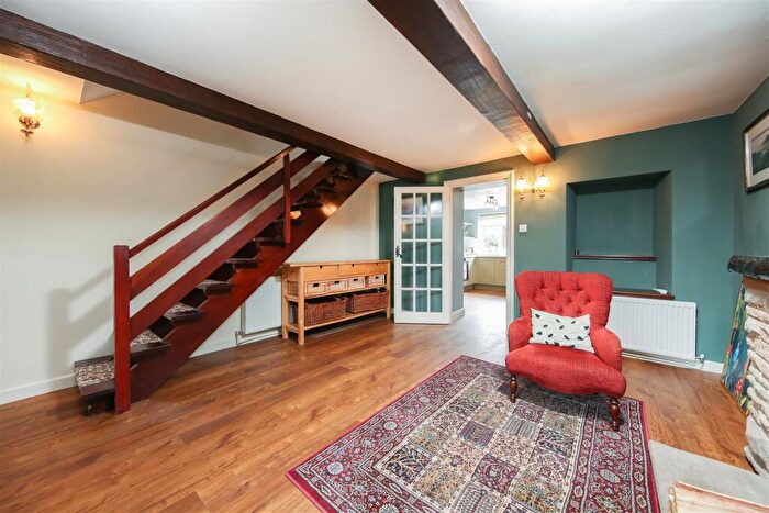 2 Bedroom End Of Terrace House To Rent In Post Office Row, Litton, Buxton, SK17