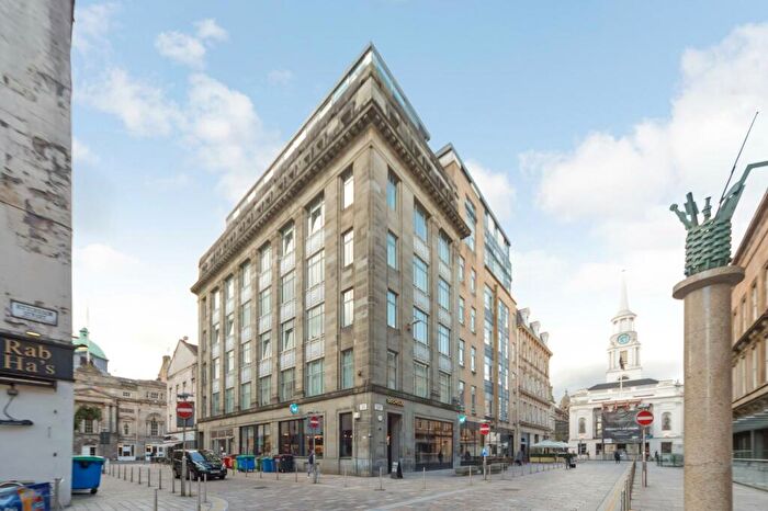 2 Bedroom Flat To Rent In Hutcheson Street, Merchant City, G1