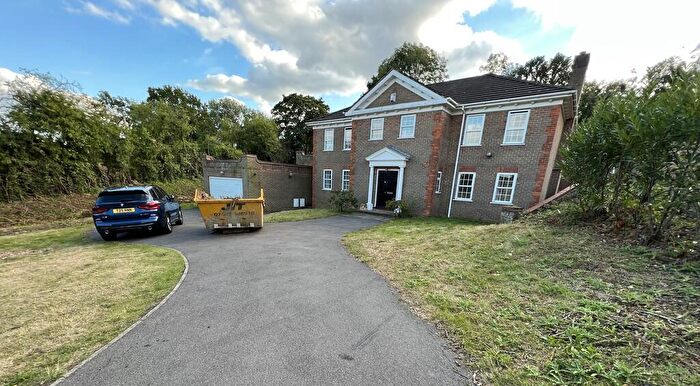 5 Bedroom Detached House To Rent In Woodlands, Gerrards Cross, SL9