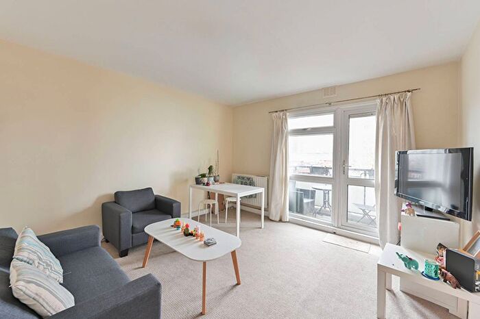 2 Bedroom Flat For Sale In Wyvil Road, , Nine Elms, London, SW8