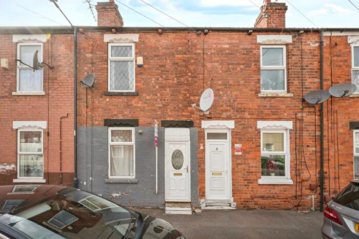 3 Bedroom Terraced House For Sale In Great Central Avenue, Balby, Doncaster, DN4