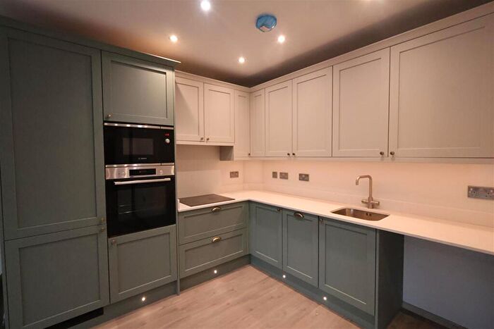 2 Bedroom Apartment To Rent In Highfield House, Headless Cross Drive Redditch, B97