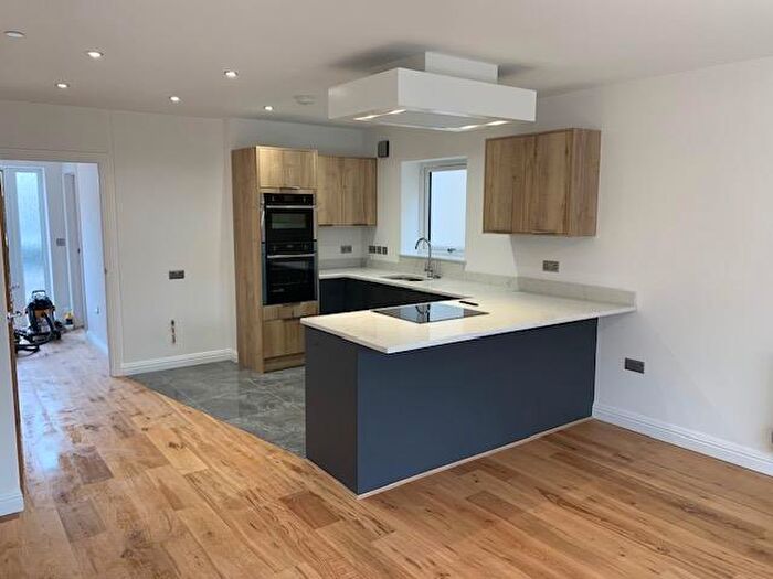 3 Bedroom Semi-Detached House For Sale In Pen-Y-Ffordd, Caerphilly, CF83