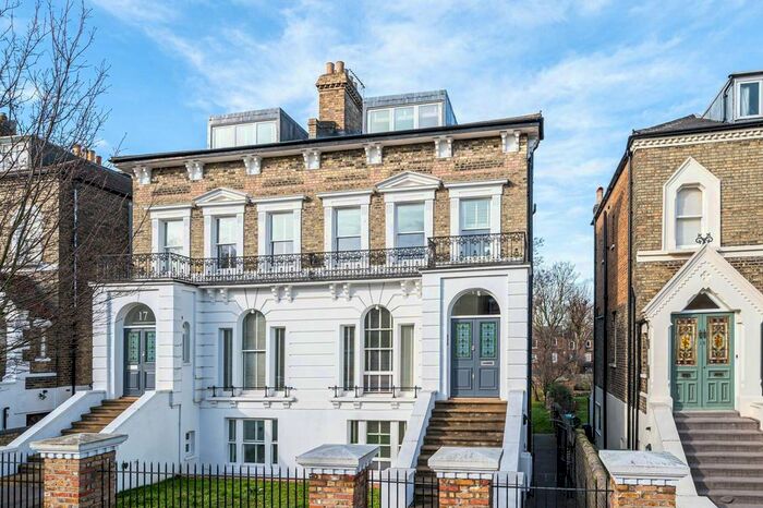 3 Bedroom Maisonette To Rent In Penn Road, Hillmarton Conservation Area, London, N7