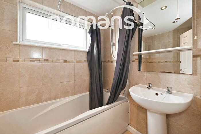 1 Bedroom Maisonette To Rent In Jameston, RG12
