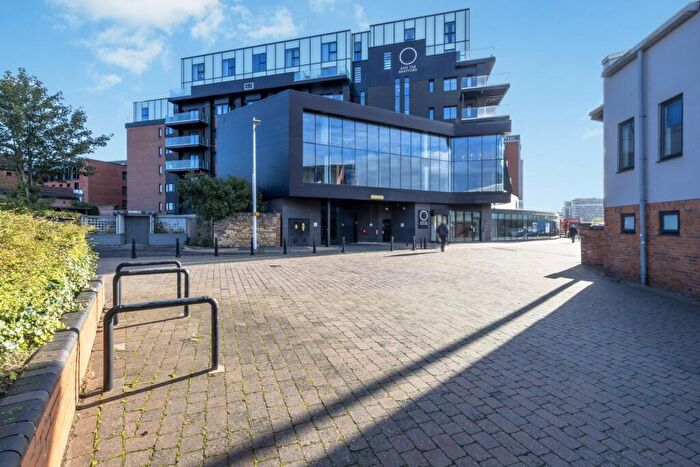 2 Bedroom Flat For Sale In Brayford Wharf North, Lincoln, Lincolnshire, LN1