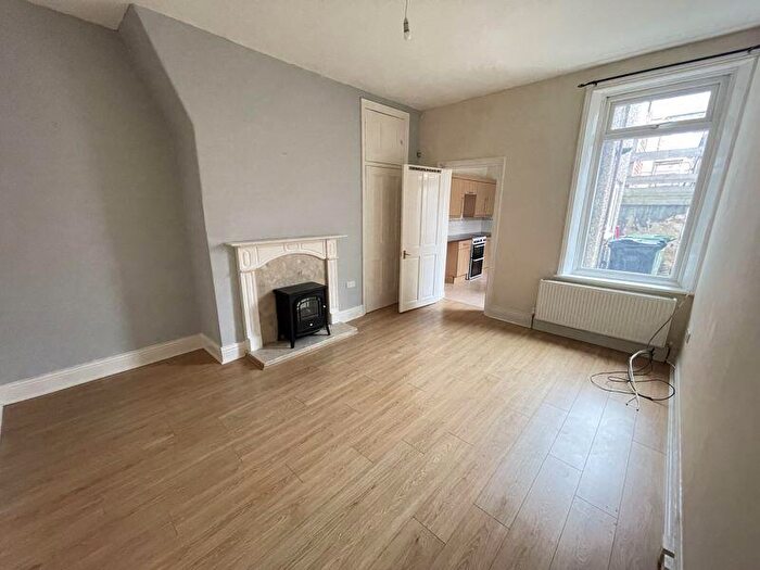 2 Bedroom Flat To Rent In Westminster Street, Gateshead, NE8