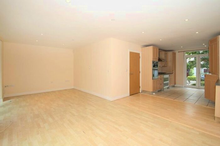 4 Bedroom End Of Terrace House To Rent In Queen Elizabeth Park, Queen Elizabeth Park, Guildford, GU2