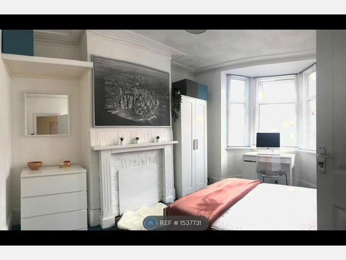 4 Bedroom Terraced House To Rent In Portswood Road, Southampton, SO17