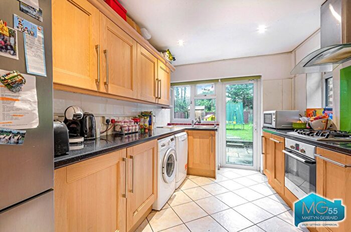 4 Bedroom Terraced House To Rent In Pursley Road, Mill Hill, London, NW7