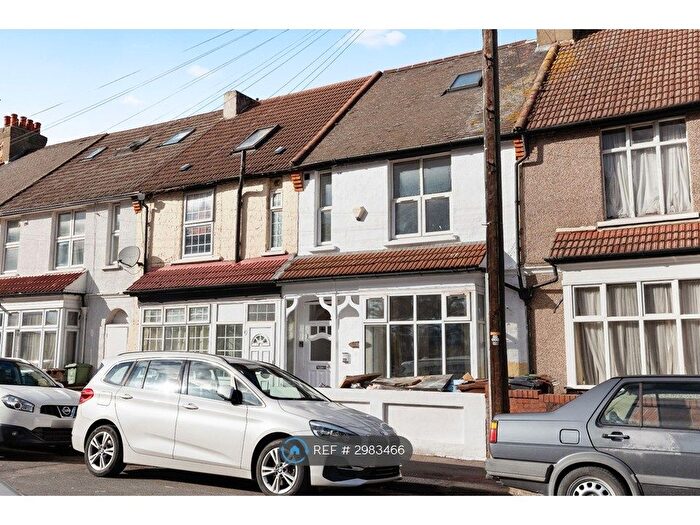 Studio To Rent In St. Erkenwald Road, Barking, IG11