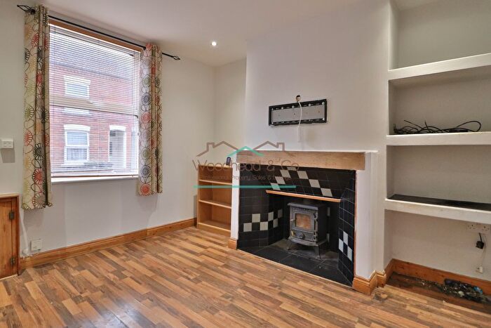 3 Bedroom Terraced House To Rent In Victoria Road, Rushden, NN10