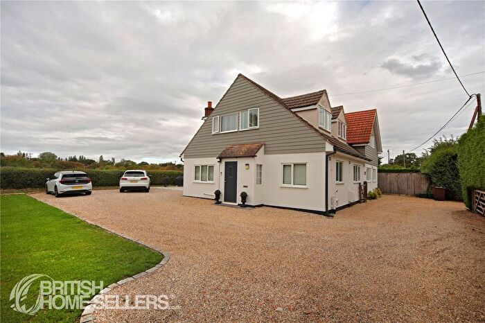 4 Bedroom Detached House For Sale In Watchouse Road, Chelmsford, Essex, CM2