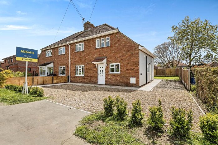 3 Bedroom Semi-Detached House For Sale In Dunnetts Close, Ashill, Thetford, Norfolk, IP25