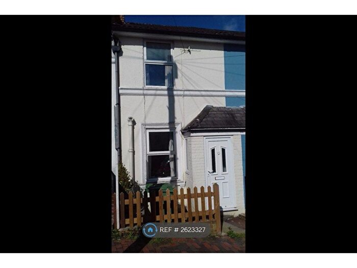 2 Bedroom Terraced House To Rent In Rochdale Road, Tunbridge Wells, TN1