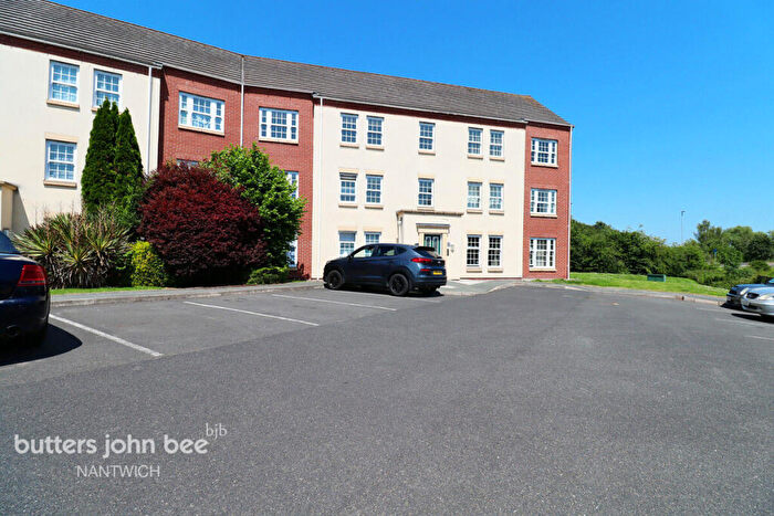2 Bedroom Apartment For Sale In Tyldesley Way, Nantwich, CW5