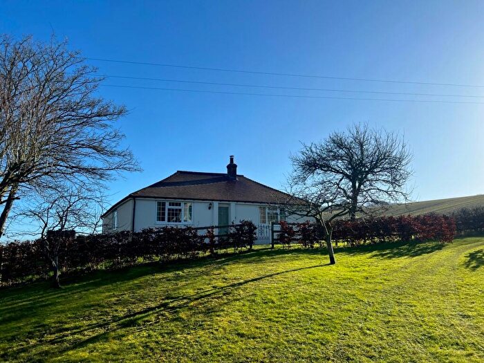 2 Bedroom Bungalow To Rent In Manor Road, Wantage, OX12