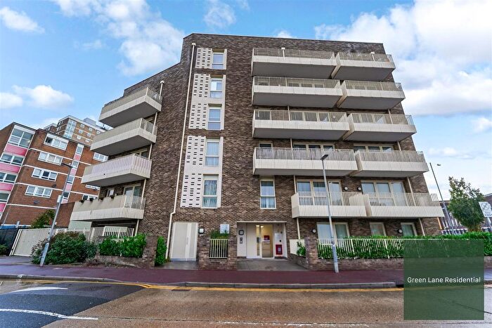 1 Bedroom Flat For Sale In Stour Road, Dagenham, RM10