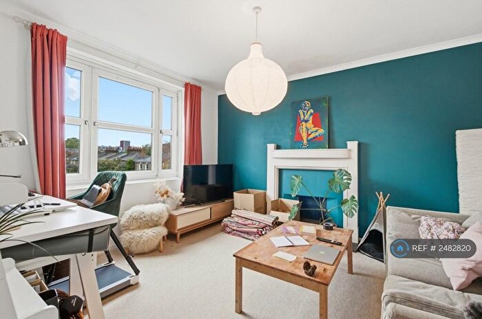 2 Bedroom Flat To Rent In Mapledene Road, London, E8