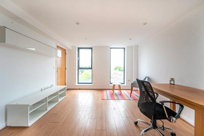 2 Bedroom Flat For Sale In Maryland Street, Stratford, London, E15