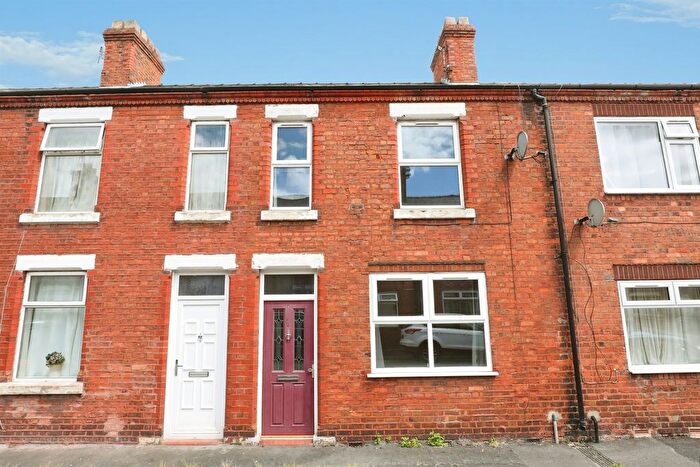 2 Bedroom Terraced House For Sale In William Street, Northwich, CW9