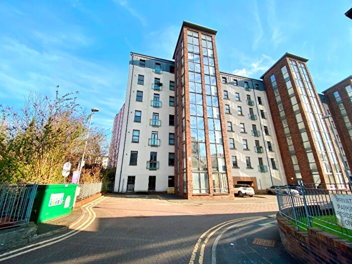 2 Bedroom Flat To Rent In Duke Wynd, Dennistoun, Glasgow, G4