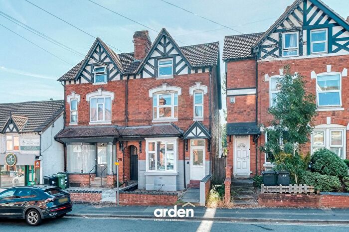 3 Bedroom Semi Detached House For Sale In Mount Pleasant, Redditch, B97