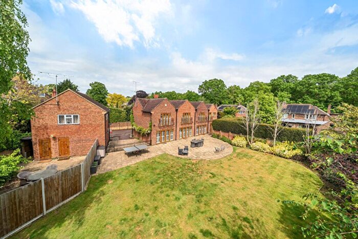 6 Bedroom Detached House For Sale In Horsell, GU21