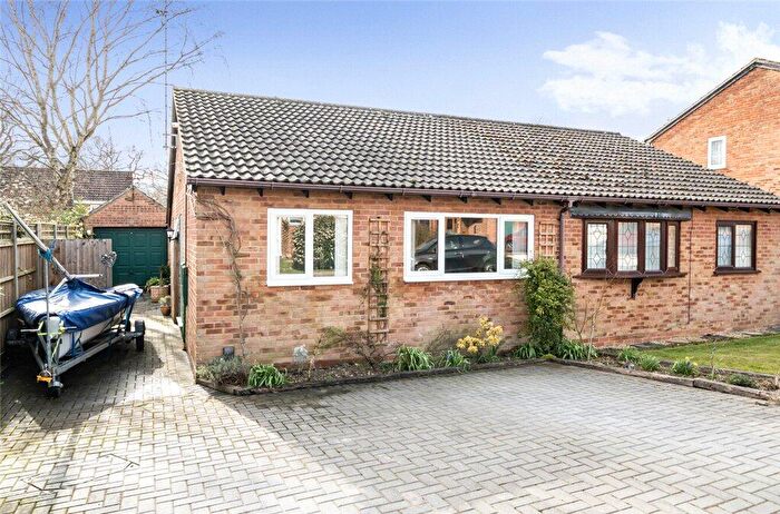 2 Bedroom Semi-Detached Bungalow For Sale In Langham Close, North Baddesley, Southampton, Hampshire, SO52