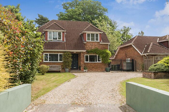 4 Bedroom Bungalow For Sale In Park Road, Chandler's Ford, Eastleigh, Hampshire, SO53