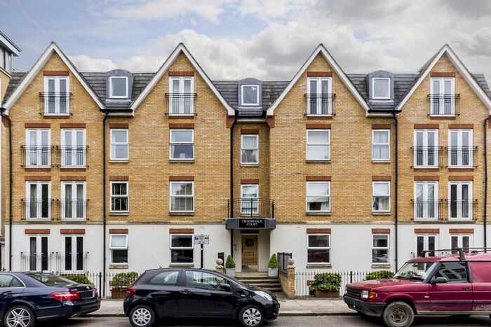 2 Bedroom Flat To Rent In Marlborough Road, London W4