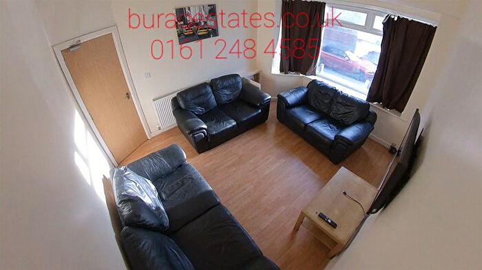 7 Bedroom Semi-detached House To Rent In Longford Place, Manchester, M14