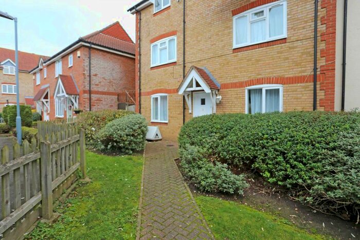 2 Bedroom Flat To Rent In Bexley Garden, Chadwell Heath RM6
