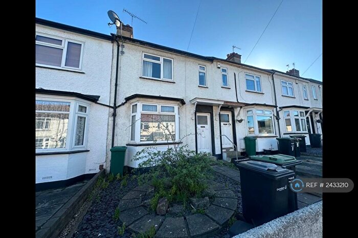 2 Bedroom Terraced House To Rent In Davis Avenue, Gravesend, DA11
