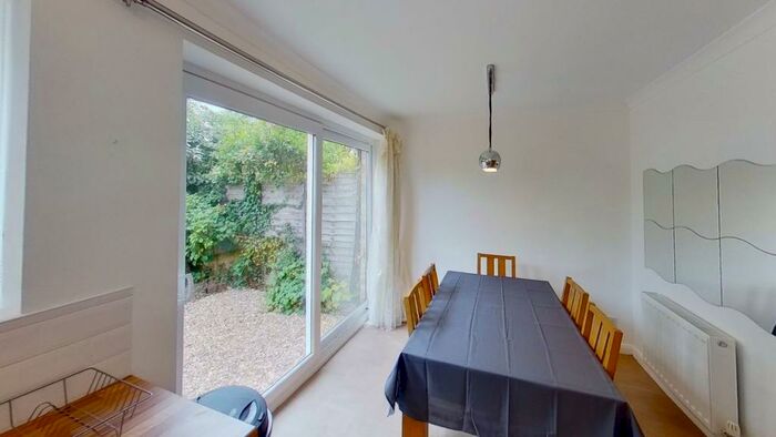 4 Bedroom Terraced House To Rent In Guildford Park Avenue, Guildford, GU2