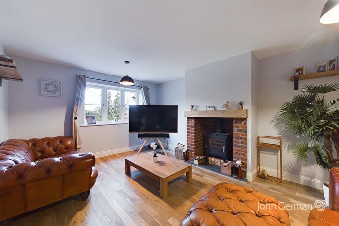 4 Bedroom Detached House For Sale In Cedar View, Draycott-in-the-clay, DE6
