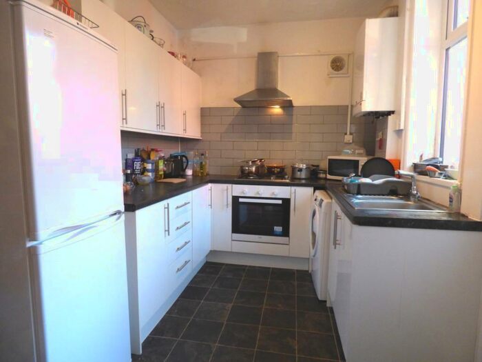 4 Bedroom End Of Terrace House To Rent In Ripon Street, Preston, PR1