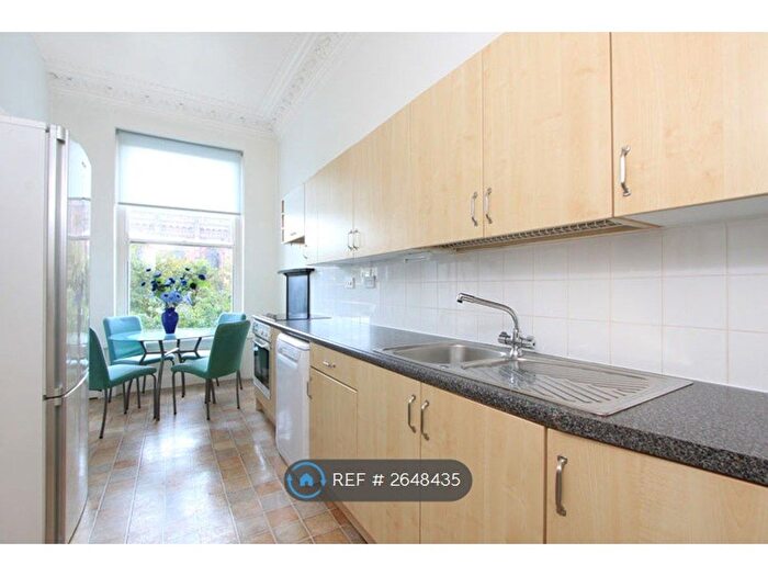 3 Bedroom Flat To Rent In Gambier Terrace, Liverpool, L1