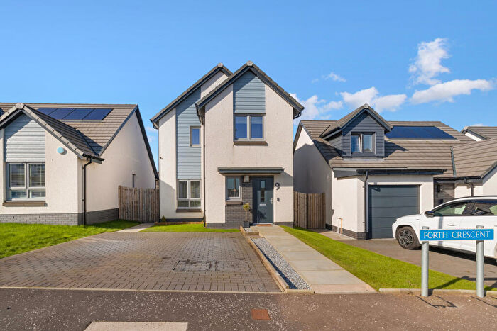 3 Bedroom Detached House For Sale In Forth Crescent, Bo'ness, EH51