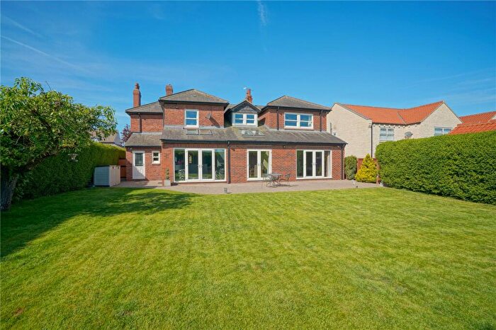 5 Bedroom Detached House For Sale In Main Street, Old Ravenfield, Rotherham, South Yorkshire, S65