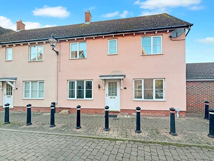 3 Bedroom Semi-Detached House To Rent In Valonia Drive, Wivenhoe, CO7