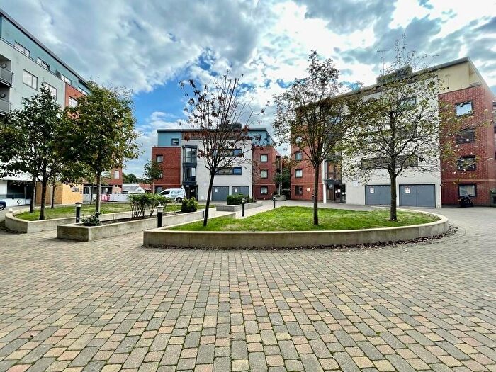 1 Bedroom Flat To Rent In The Courtyard, GU15