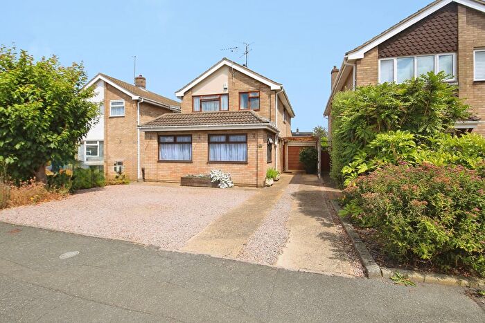 4 Bedroom Detached House For Sale In Ainsdale Drive, Peterborough, PE4