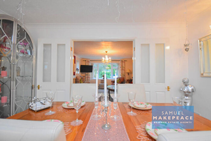 4 Bedroom Bungalow For Sale In Dee Close, Talke, Stoke-on-Trent, ST7
